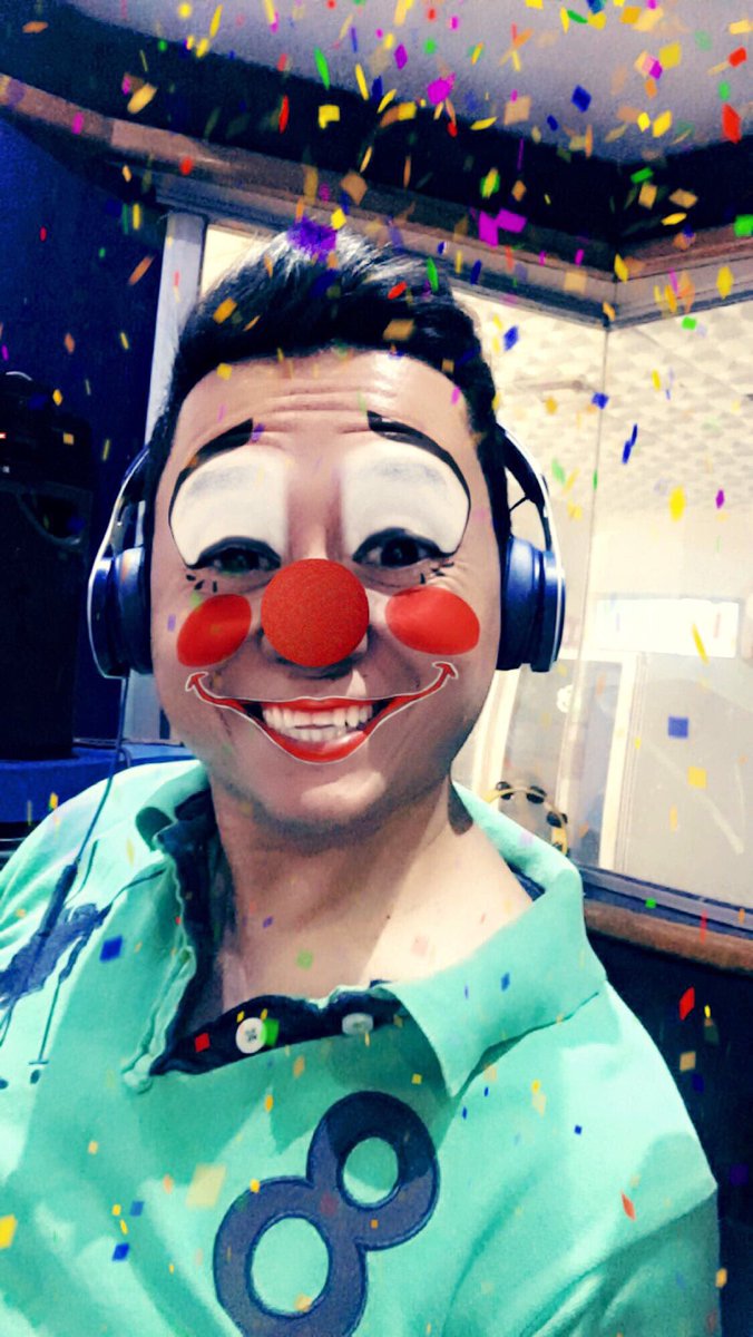 gueracallado's tweet photo. HAREMOS DE TODO CON TAL DE QUE TE DIVIERTAS.. CHISTES, REFLEXIÓN, BUEN HUMOR Y BUENA MÚSICA... 📻 COMENZAMOS ESL CHOU. https://t.co/5wUdfUfmy0