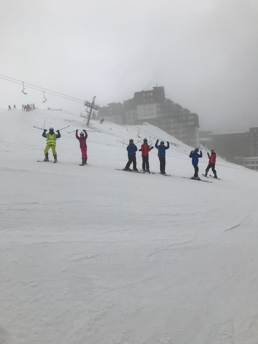 Prospect_Ski's tweet photo. We ended the skiing sessions today with rain - the fog reappeared and made visibility a little difficult again. All groups have now been on the ski lift - even those who were nervous. We won’t name drop - but we’re very proud of you all! #prospectski https://t.co/YltBsKY8QP
