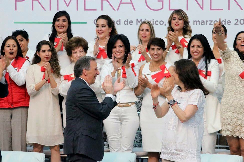 PRI_EDOMEX's tweet photo. Las mujeres más trabajadoras y competitivas, son las mujeres del PRI; lo han demostrado ganando elecciones: @JoseAMeadeK #AvanzarContigo #LoMejorEstáPorVenir https://t.co/0qEhZTKnna