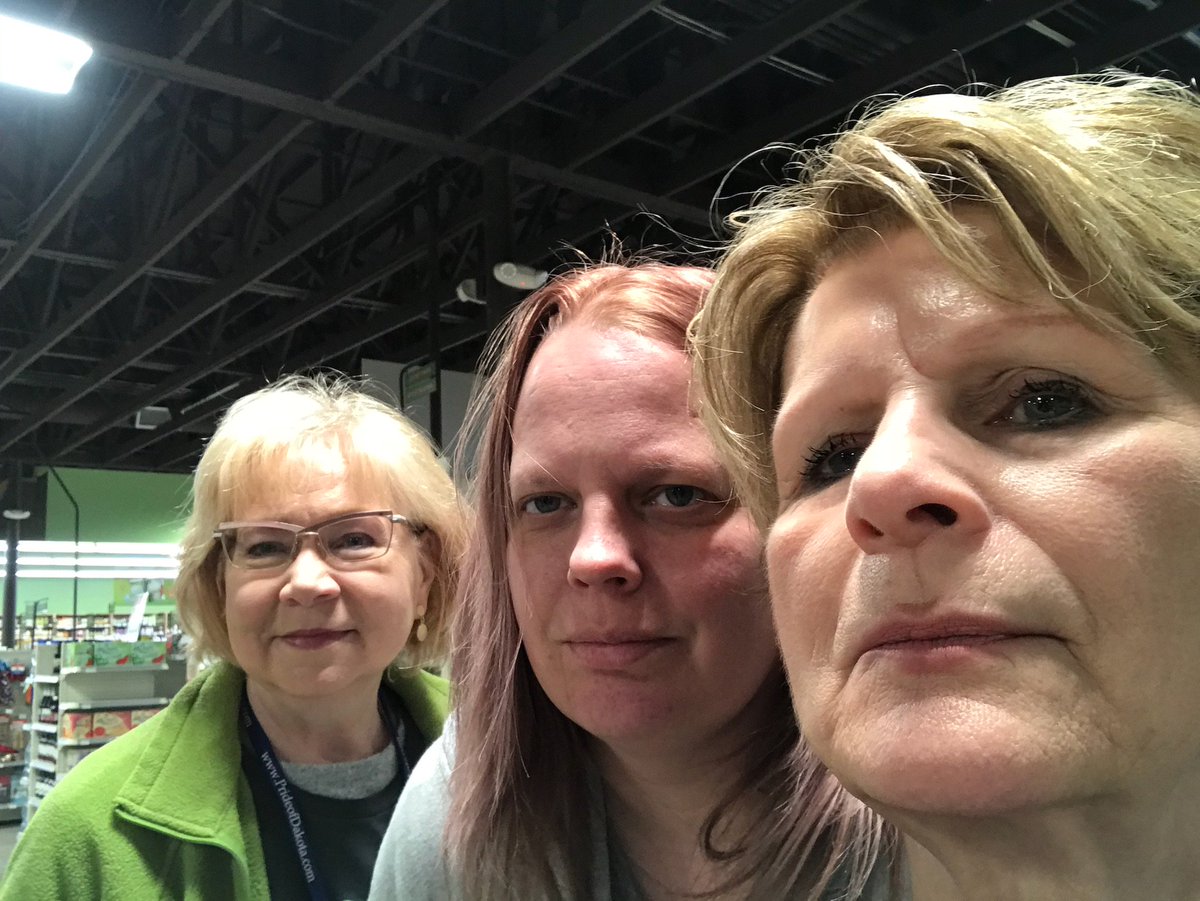 WildMoon_Salsa's tweet photo. S/O 2 #NaturalGrocersGrandForks! Incredible people! Awesome #Salsatasting! Fun xs 4 littles w #EasterEggHunt... a Wow of a day😎 Thx #NaturalGrocers
#grocery #organic #wholesome #salsas #customers https://t.co/0eaDLisXFE
