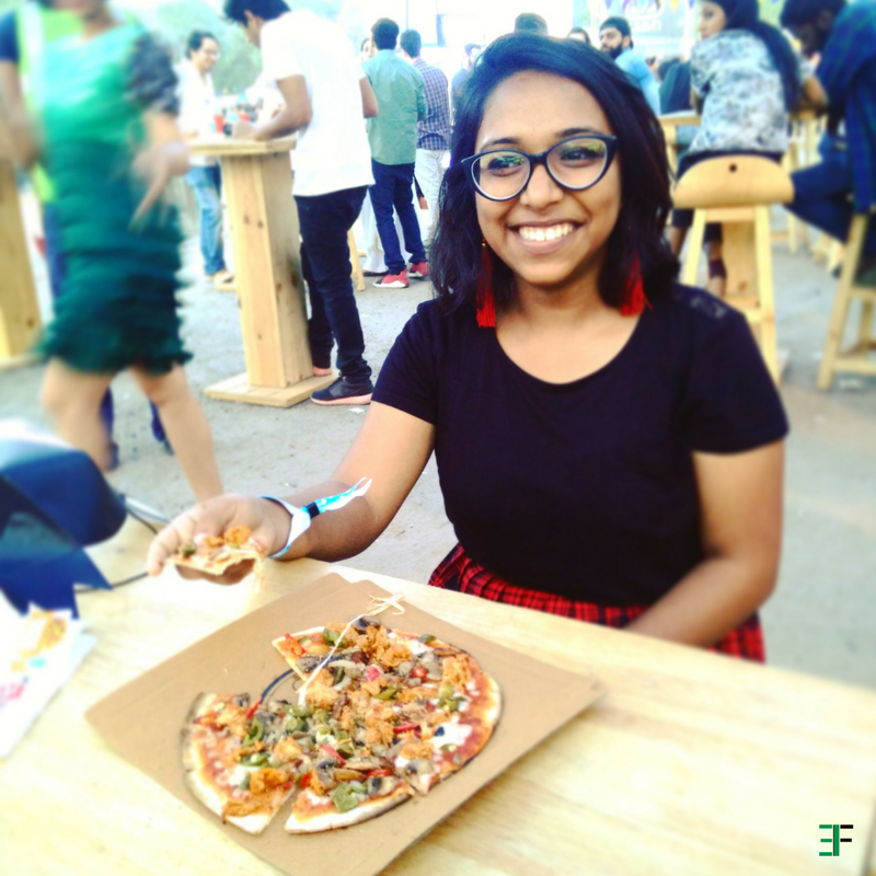 earthlingfirst's tweet photo. What guarantees a really really happy customer? Amazing food served in eco-friendly packaging!
#aprilfoolsfest #greenevents #leafplates #biodegradableplates #paperstraw #woodenspoon #recyclablepackaging #glassbottle #aluminiumcans #noplasticplates #nostyrofoam #sustainability https://t.co/OswgzZvU3T