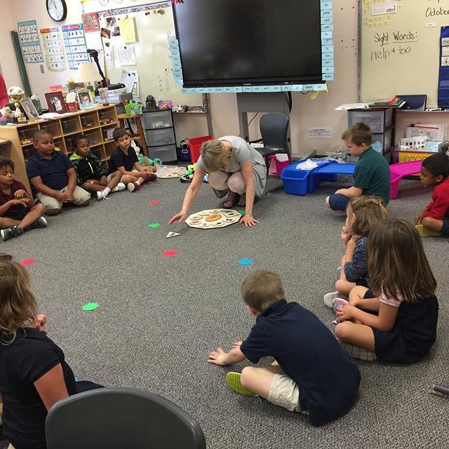 numbersalive's tweet photo. Mrs. Bates using #patented &amp; #award-winning #NumberLinx with Kindergarten students at Lamarque in FL.  Then groups of 3 children discussed arithmetic, animal patterns, and polygons with their own sets.  Picture by #TheNumbersLady #STEAM  #STEM #UX #meani… https://t.co/O19AYFCXjp https://t.co/VZ6ftIf6G7