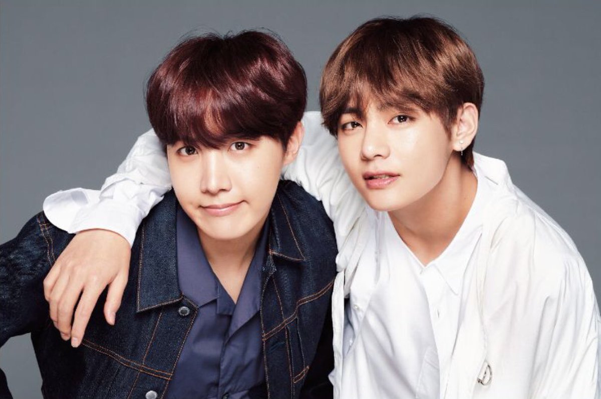 E bts. Тэхён и Джей Хоуп. БТС Джей Хоуп и Тэхен. БТС VHOPE.