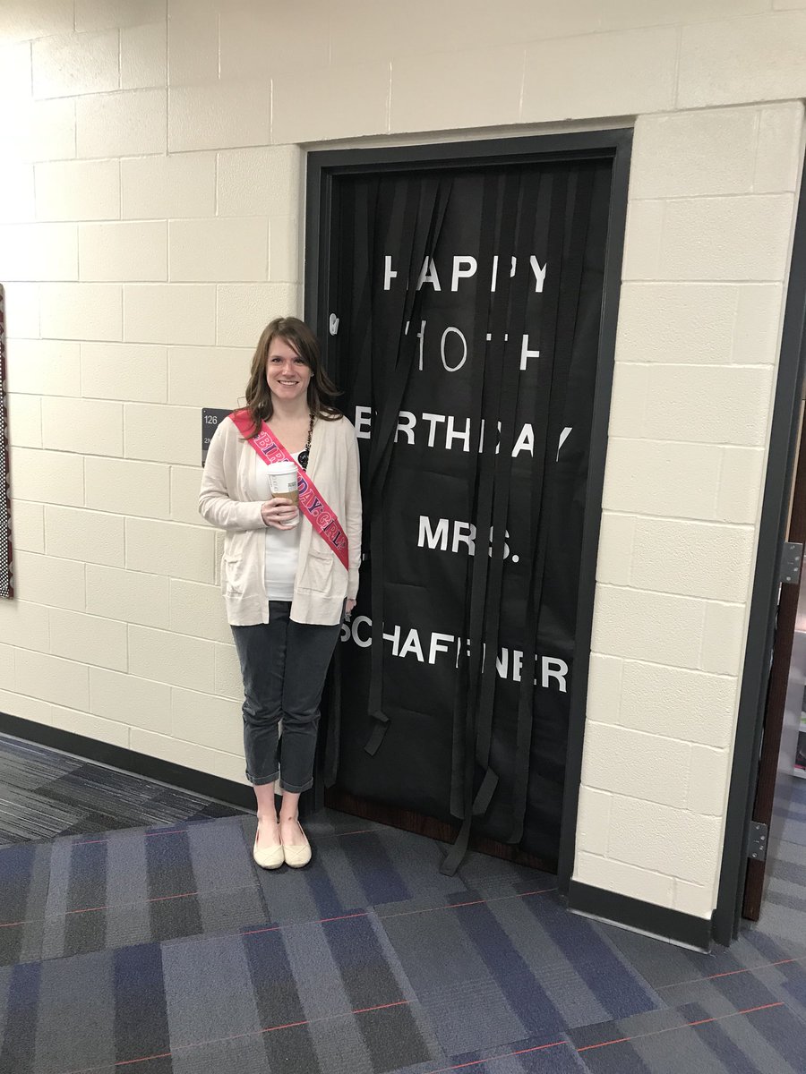 mrseckelteach's tweet photo. Celebrating Mrs. Schaffner turning the big 4-0!!!! https://t.co/GkLsJlkT4i