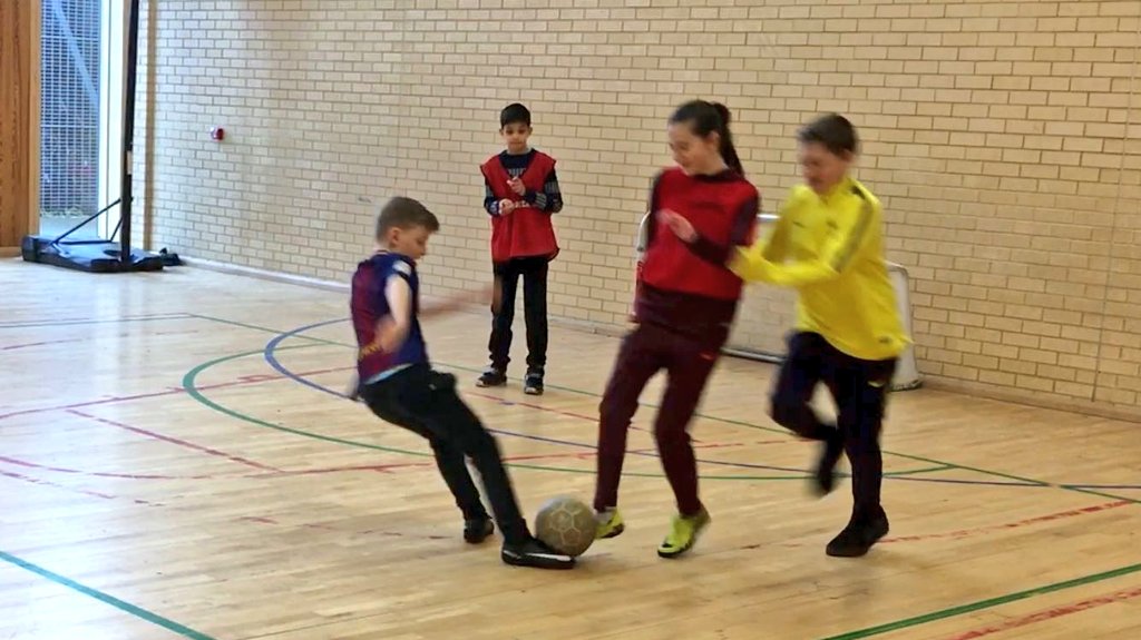 NorthKelvin's tweet image. CAMP | Older group playing some fußball this afternoon ⚽  @sfa_west @ActiveschoolsTM @ActiveSchoolsJR @ActiveSchoolsNF @vsnsport @PEPASSGlasgow