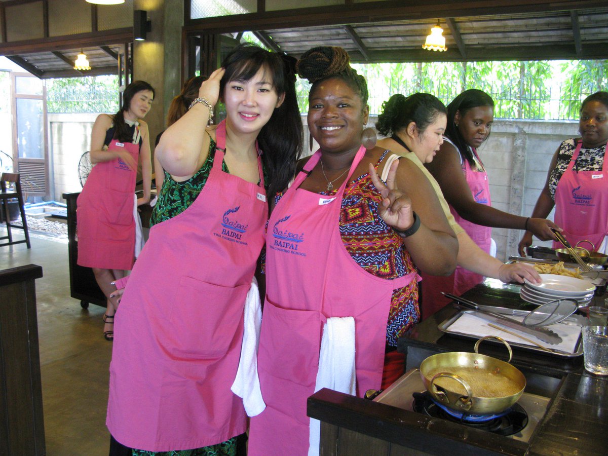GlobaLuminary's tweet photo. There is this popular saying that if you want to experience a culture much better you need to learn how to make their food. During one of our curated trips, we made sure our clients undertook a #Baipai Thai Cooking Class.  

#GlobaLuminary #Travel #CookingClass https://t.co/O5qrgYethQ