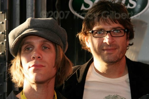 TracyLeeBateman's tweet photo. Way back in the day (2007)...one of the coolest moments of my days photographing NASCAR. Thanks @ThisIsRobThomas and @MatchboxTwenty for being awesome. https://t.co/IjqOhcbKsa