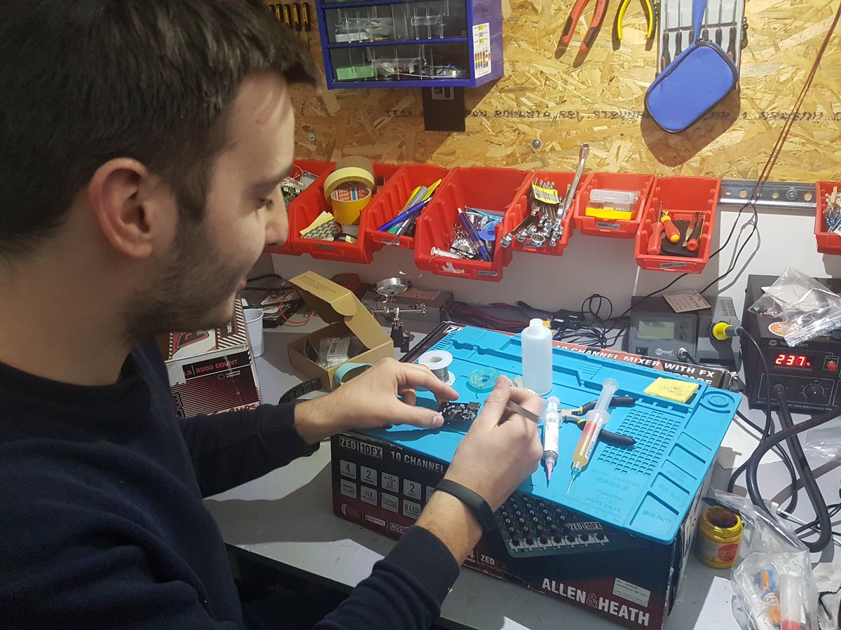 elena_sinel's tweet image. Day 2 @SPARKmostar mentoring  @Amplius_e (#smartkeychain) @blablaDev (test &amp;amp; hire devs) #Vret (#VR for treatment of #phobias #PTSD #stress #OCD) #SPARKgame (gamify #startup #acceleration) #talent #technology #blockchain #VirtualReality #games  #Bosnia @SPARKmostar #Mostar