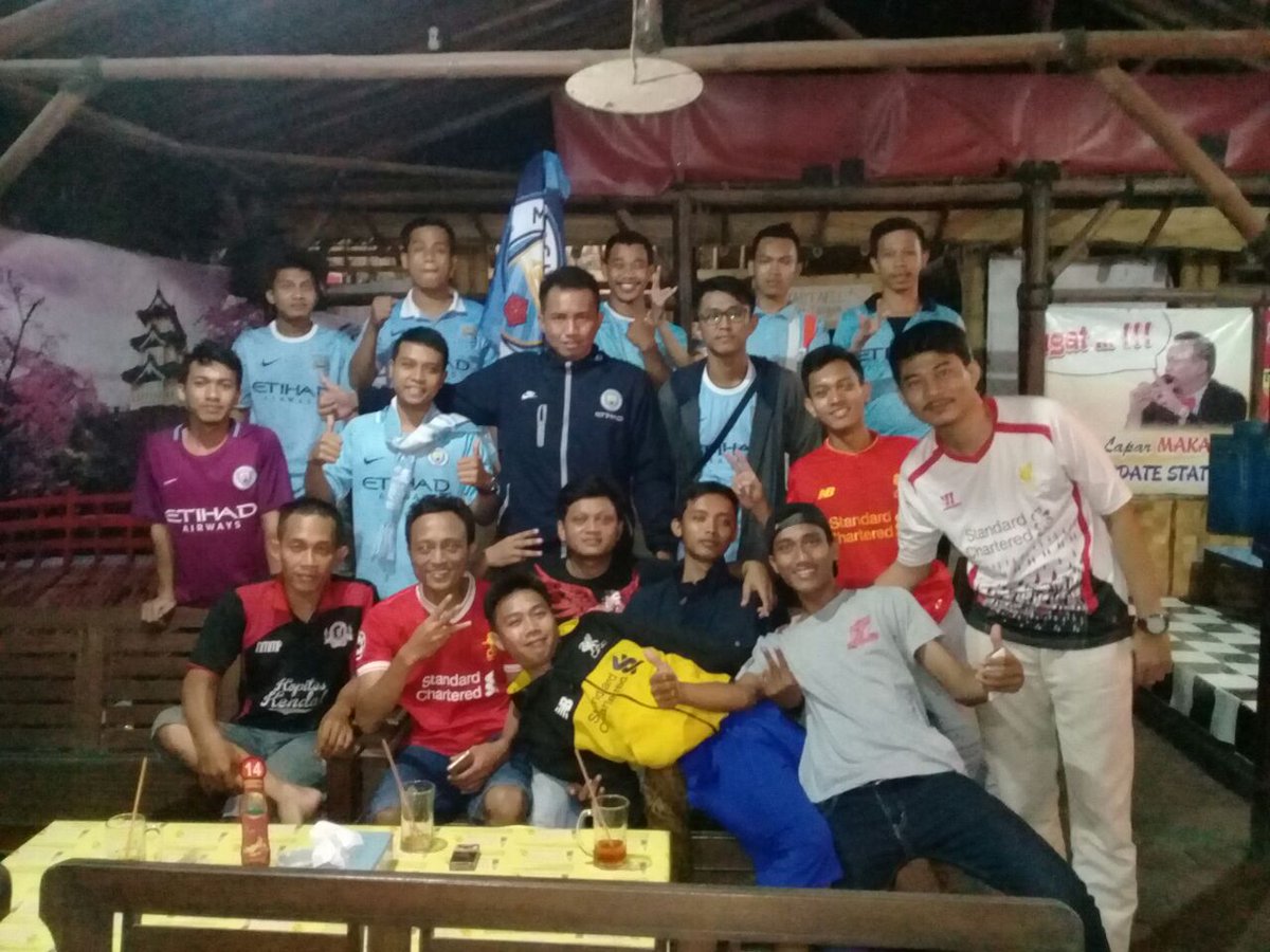 KOPITES_KENDAL's tweet photo. TERIMA KASIH @citizens_kendal #YNWA https://t.co/9RO73kOXtq