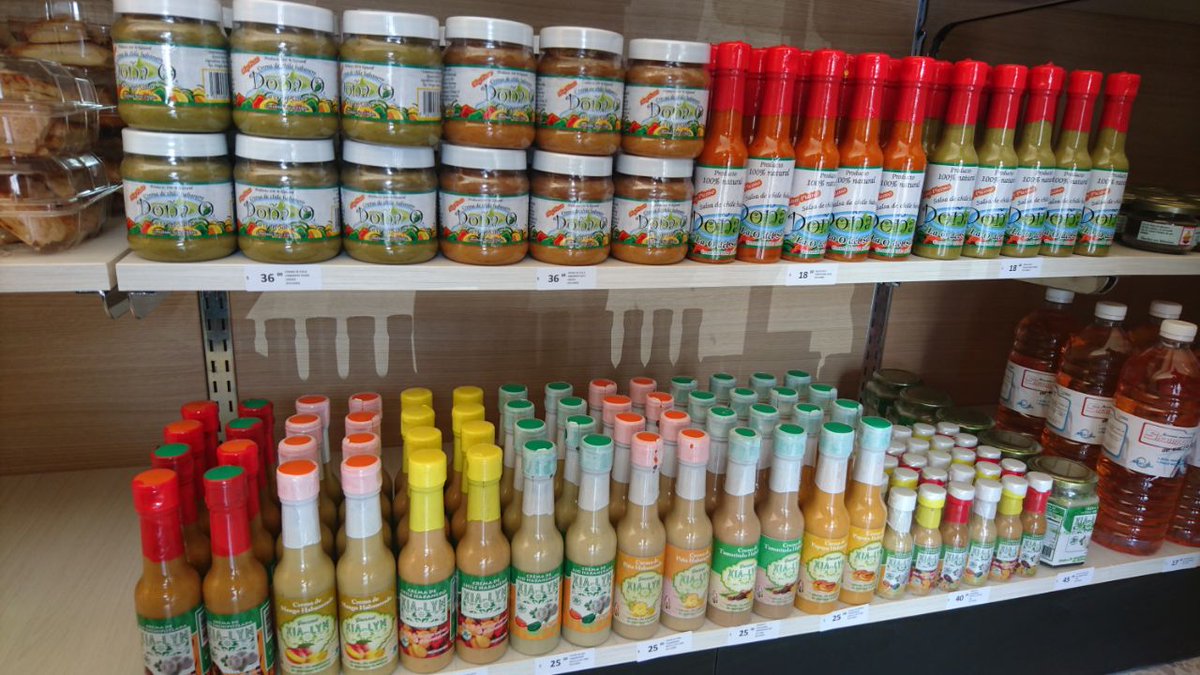 ExpresoCampeche's tweet photo. El día de hoy abrió sus puertas la tienda "soy campechano" impulsada por la Canacintra con más de 50 proveedores y 400 productos de origen 100% campechano. https://t.co/dsHTeO21rG https://t.co/txk0Mu9VGo