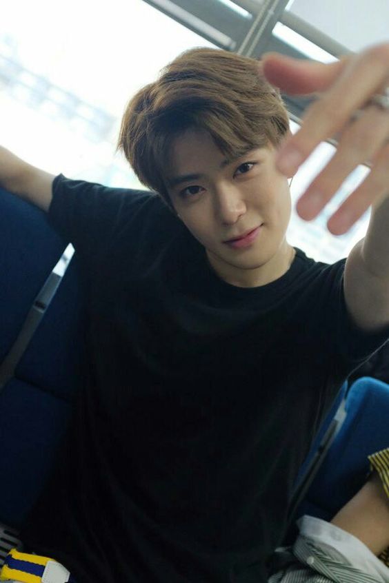 boygroupsbf's tweet photo. jaehyun • nct 
      ↳ 1997.02.14 https://t.co/EfX8IWPpYY