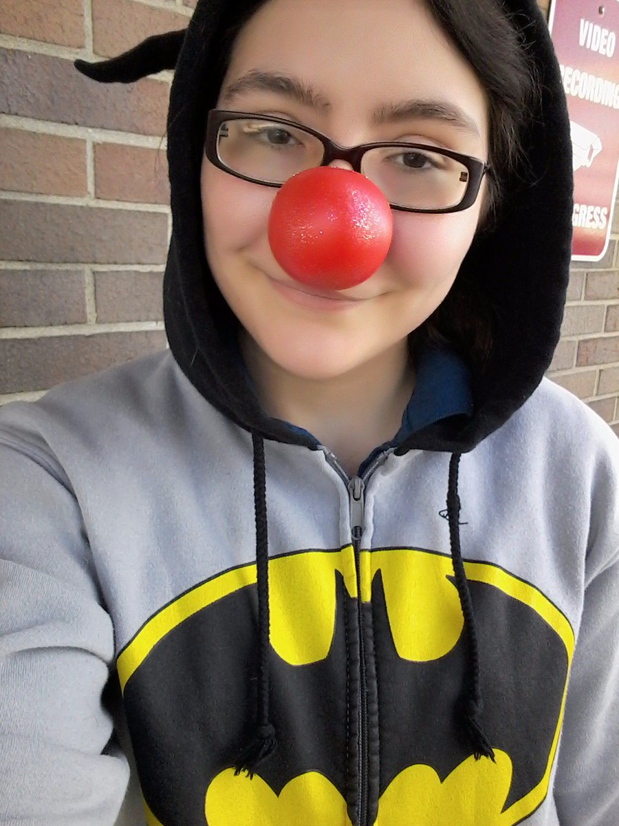 Alycia_chu's tweet photo. #RedNose Batman!
The Not-So-Official Superhero of Store 4163!
@A15_Walgreens https://t.co/vExKIh2kxk