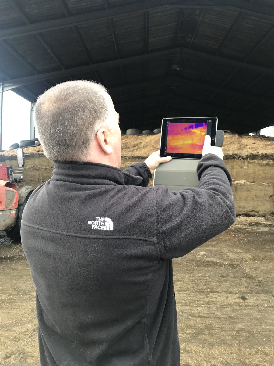 goonie_uk's tweet photo. Peter @followDiamondV assessing the clamp with a thermal imaging camera #TMRAudit https://t.co/eFZeyboyC9