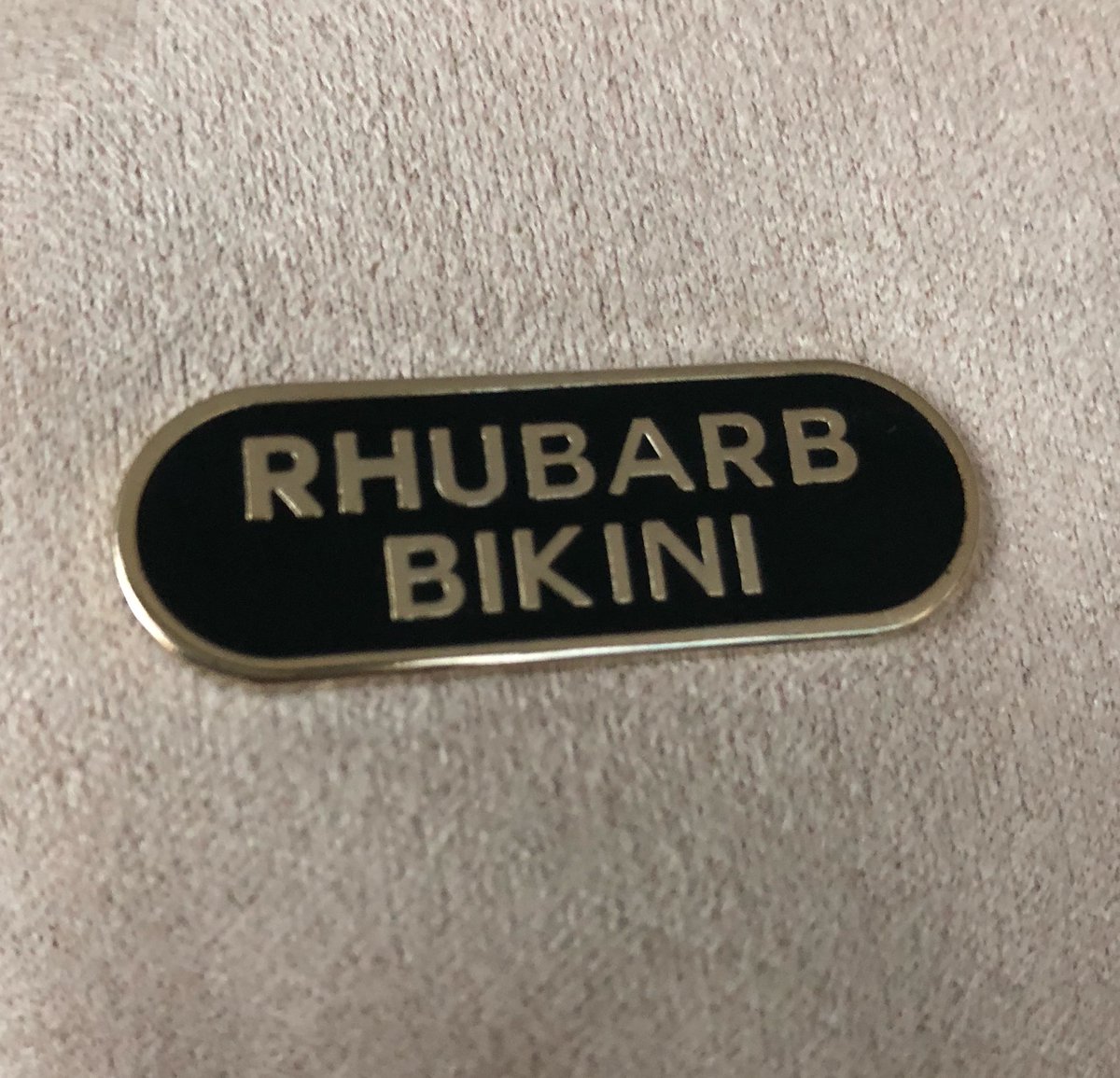 rhubarbbikini's tweet photo. #NewProfilePic https://t.co/LKa8Bjbb3D