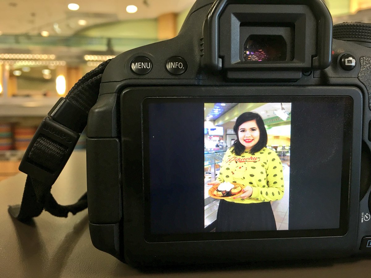 BrigitteBaket's tweet photo. #DAYUNT UNT junior Glory Sanchez adds chocolate and caramel sauce with some whipped cream on her waffles on Waffle Bar Wednesdays at the Bruce Cafeteria. “I like [waffles] because it fills me up with happiness,” Sanchez said. @MaybornUNT @ntdaily @UNTdining #Morningshift https://t.co/AOfQa7BQp5