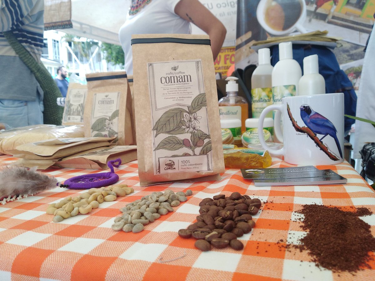 Serraniagua's tweet image. Como cada primer miércoles de mes, hoy estamos con productos de la Serranía de los Paraguas en el mercado agroecologico de la @UTPereira! Chocolate, café, panela, productos a base de plantas medicinales etc. Los esperamos! #alimentosparalavida #comam #serraniagua #UTP