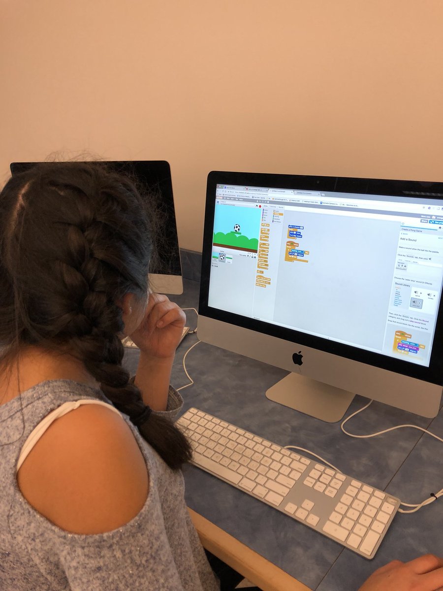 sandymalec's tweet photo. Coding in gr. 6 Tech Lit Class #creatinggames #futurecoders @scratch #walthamedtech https://t.co/0ITsGh1sCN
