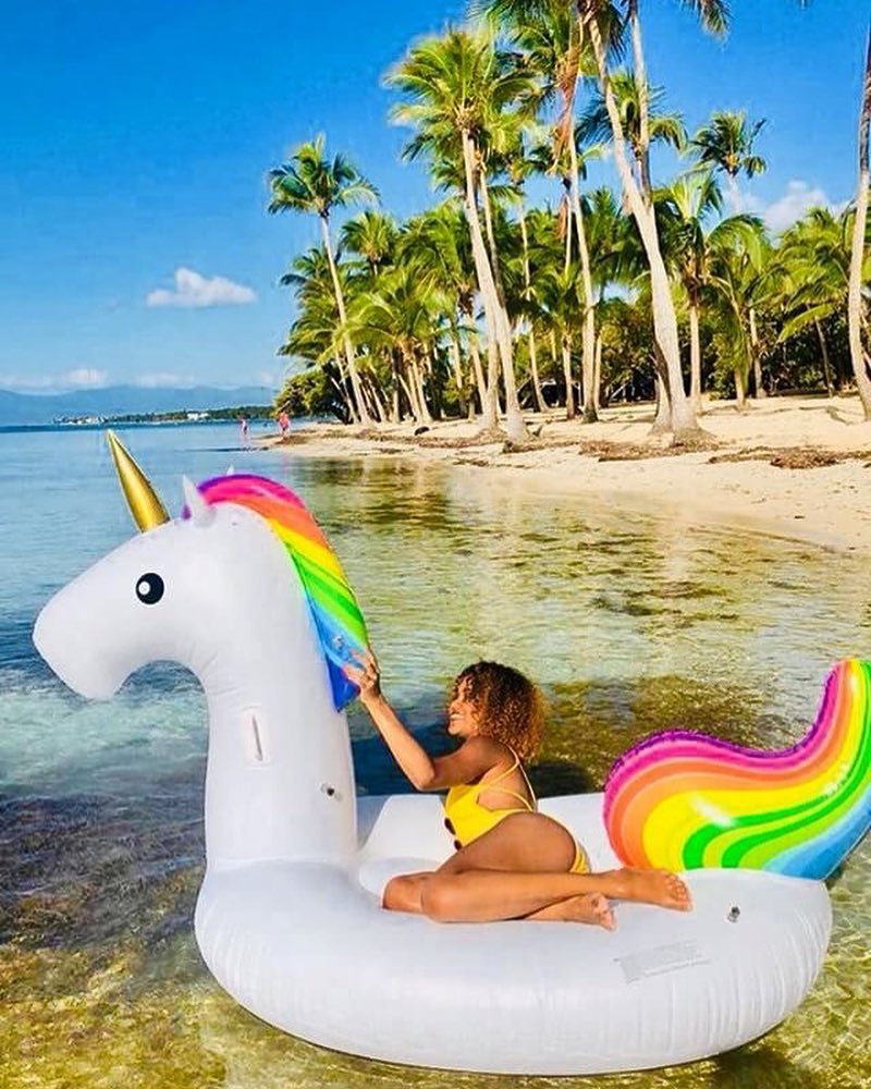 lambertsebas's tweet image. 🦄 🌈 Une cliente satisfaite de sa bouée licorne 🏝☀️ Il est temps de commander la votre ! ➡️ glamaccess.com/tendance/ LIVRAISON INTERNATIONALE OFFERTE🌎✈️ #glamaccess #glamlife #bouée #float #flamantrose #flamingo #licorne #unicorn #été #summer #beach #plage #pool