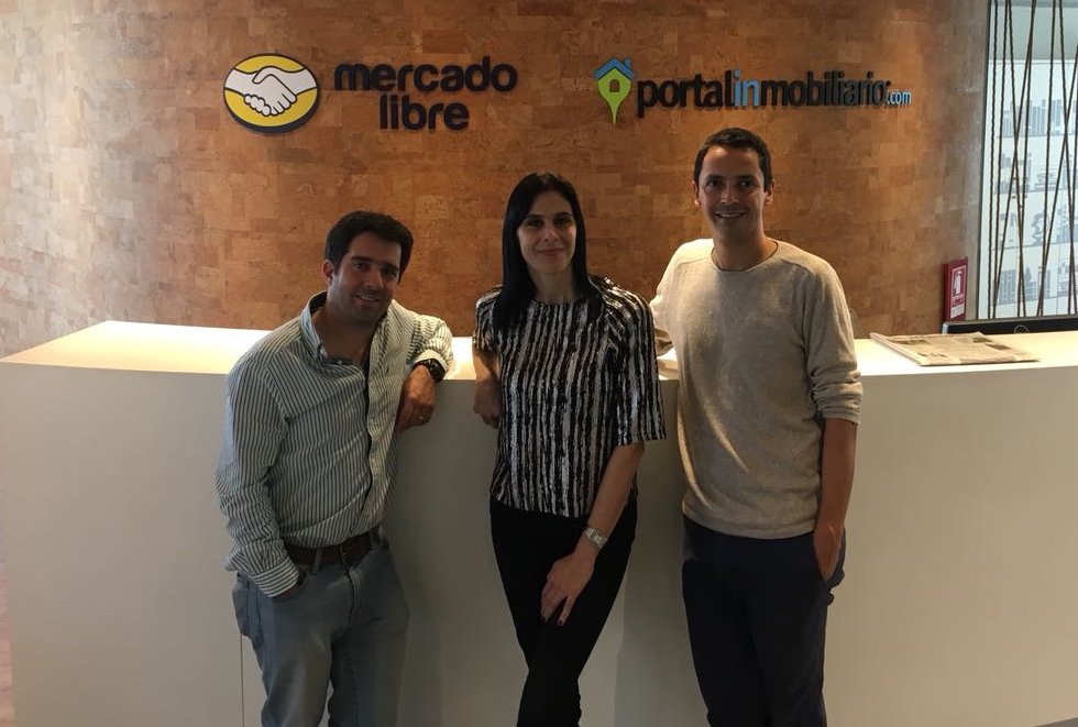 Por la mañana, Andrea Rodriguez Valdez, directora del #PropTechLatam estuvo reunida con Nicolás Donoso, Head of Classifieds Chile at Mercado Libre y Josip Jercic Hollub, Sub Gerente de Marketing de Portalinmobiliario.com ultimando detalles antes del Proptech Latam Summit.