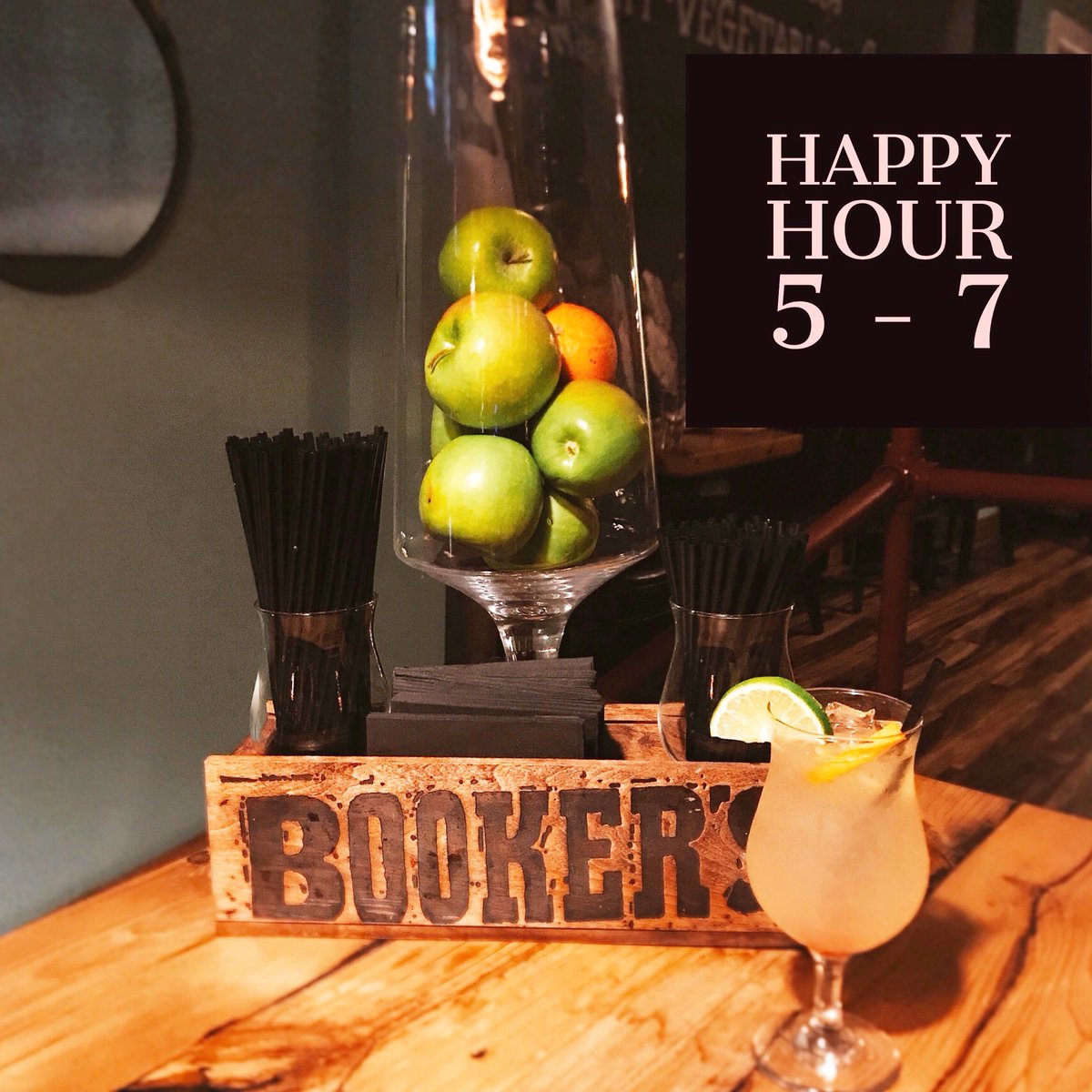 bookers_philly's tweet photo. Happy Hour 5pm to 7pm ONLY this evening!
#VisitPhilly #Foodie #Philly #GreatFoodInPhilly #BaltimoreAvenue #PhillyFood #Restaurant #Westphilly #UniversityCity #SpruceHill #Bar #YourLocalBar #HappyHour #NationalHugANewsPersonDay #Eagles https://t.co/8ycdWDGwRW