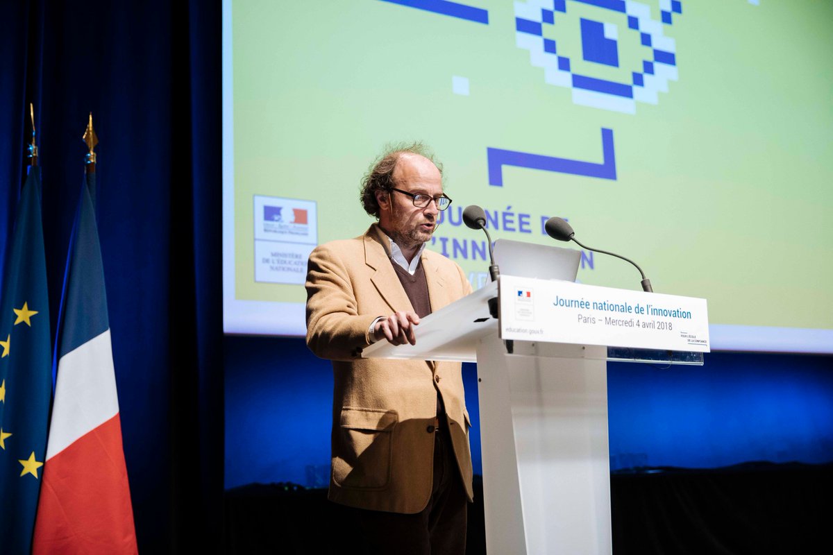 Les besoins en compétences évoluent de plus en plus vite, chacun doit pouvoir apprendre tt au long de sa vie. Le rapport de <a href="/FrancoisTaddei/">François Taddei</a> sur la société apprenante, nous incite à mobiliser l’intelligence collective, innover et investir ds les nouveaux modèles d'#apprentissage