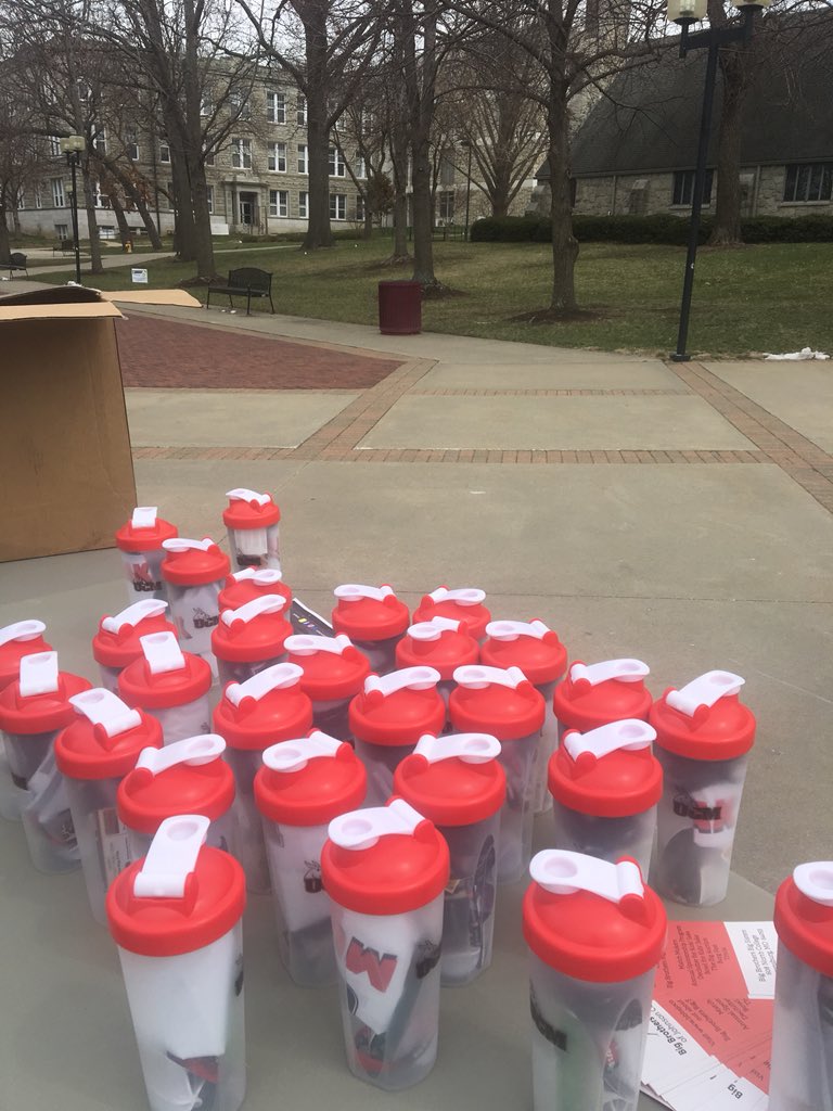 ucmmulepak's tweet photo. MulePak is selling in front of the Elliot Student Union until 1 p.m.!! Come see us and buy a MulePak!!! https://t.co/ZT7RePD3ja