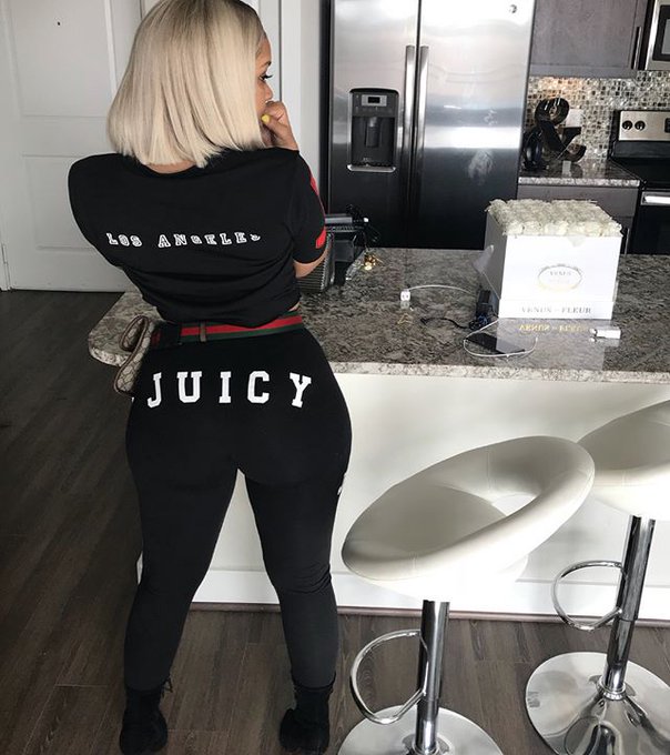 Juicy Booty #FAME https://t.co/dOjJm7dKZJ<a href="/tag/fame"class="tags">#FAME</a>