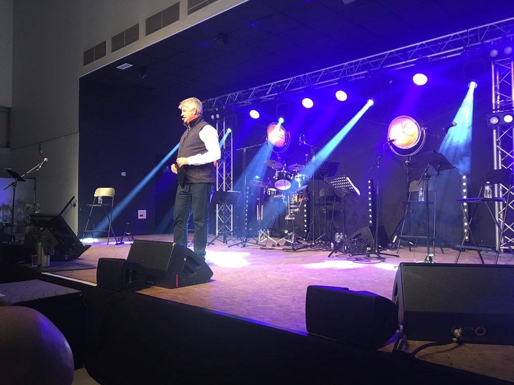 JeromDumont's tweet photo. Secteurs Alsace-Lorraine réunis à Épinal   , dernière étape du désormais mythique #roadshowNorauto ;-) #norauto https://t.co/t9OO5hJAdo