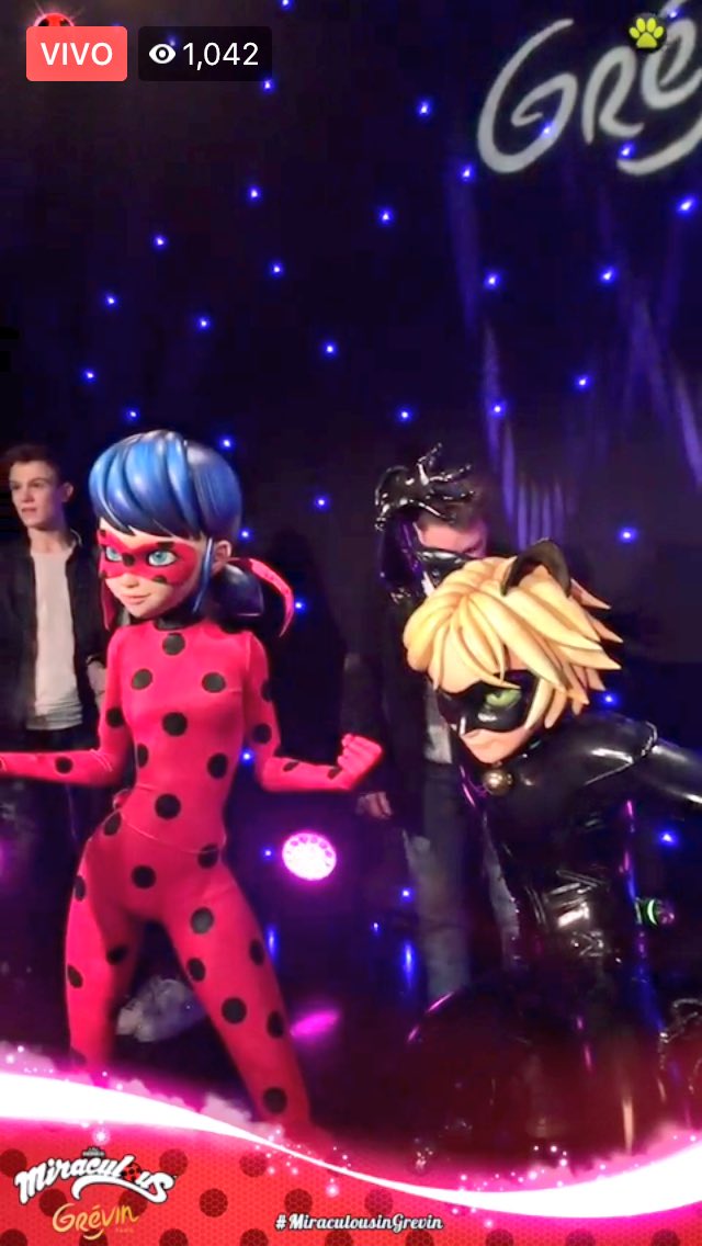 StayMiraculous's tweet photo. Les presentamos las estatuas de nuestros Heroes!😸❤️🐞
#MiraculousinGrevin #MiraculousLadybug 
¥SMT¥ https://t.co/noS3BpIHov