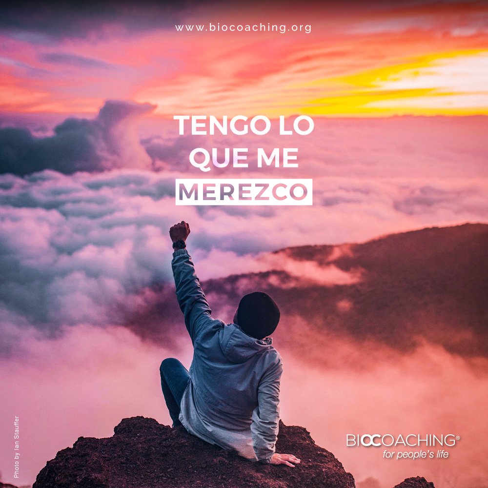 biocoaching's tweet photo. La vida nos devuelve lo que le damos. Todo lo que eres, lo que tienes, en donde estás, te lo mereces en pensamiento, sentimiento y acción. 

Entrega amor, sonrisas, agradecimiento, compasión, generosidad, gozo, y serenidad para que eso recibas.

¡Hoy es tu mejor día! https://t.co/SAdM3EAy45