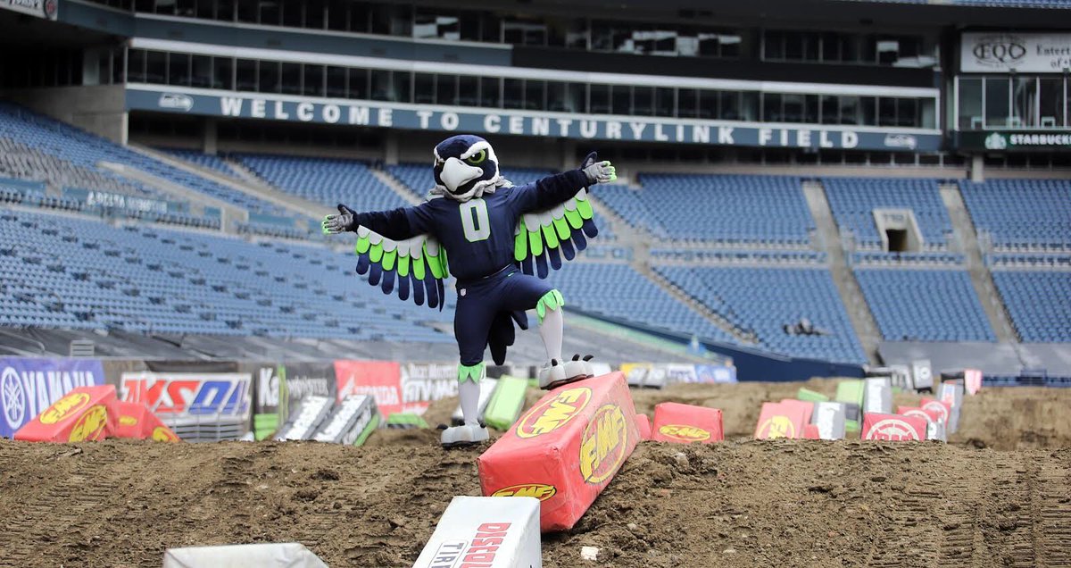 LumenField's tweet photo. Look who stopped by to help get the track ready for @SupercrossLIVE this Saturday 🏁 https://t.co/bUy63kDScb