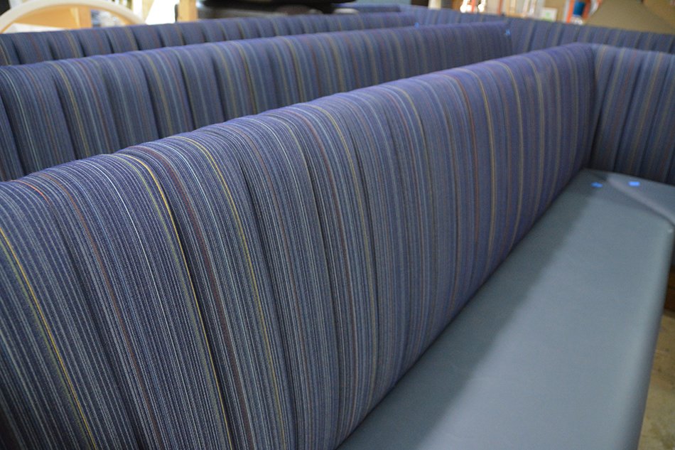 MaxsunGroup's tweet image. Banquettes with fabric upholstered vertical channels for Cranwell Spa &amp;amp; Gold Resort! #booth #banquette