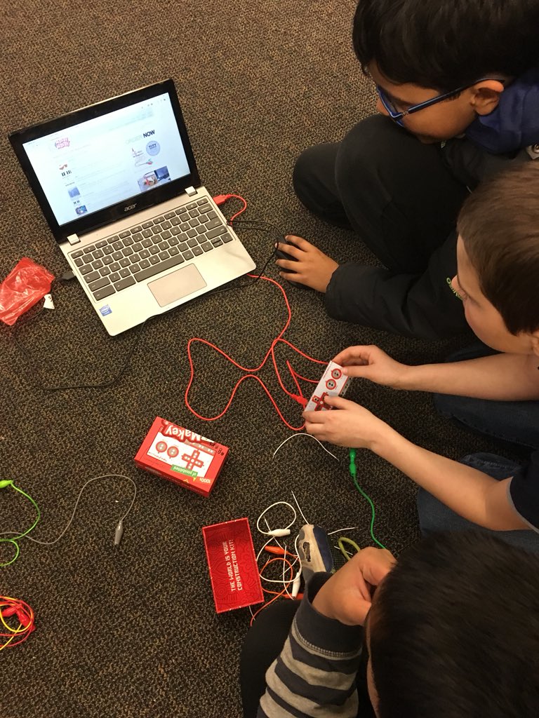 Mme_Renee's tweet photo. Added @makeymakey to Scratch Coding Club today -Interesting to see how each Ss learning style comes out when something new is added! Some dive right in hooking up clamps &amp; adding play doh while others seek step by step instructions- All agree: “This thing is sooo cool!” 😎👍🏼🎮 https://t.co/0KKGYS4li3