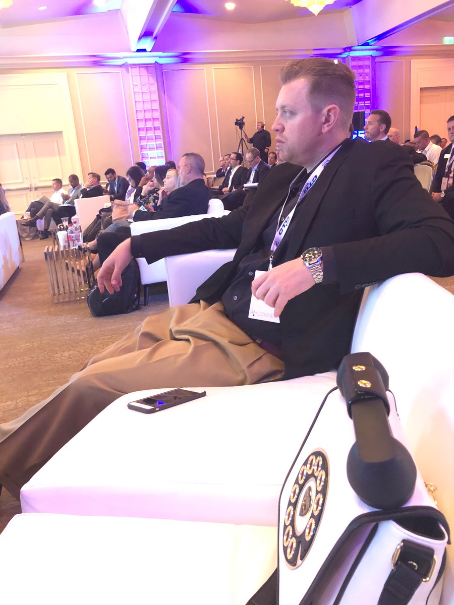 AeroZoneInc's tweet photo. Fully engaged at the #connectsummit2018 @ILSmart https://t.co/N80sYM0953
