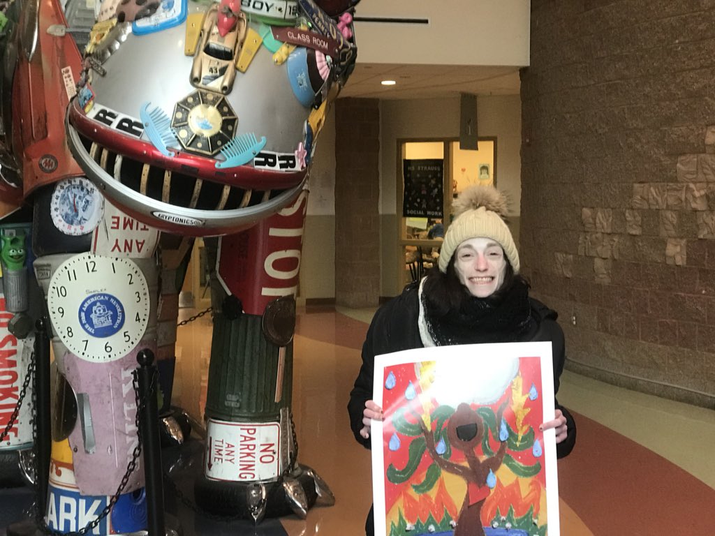 AmyOes's tweet photo. @aliciarobarts @BridgeportPSchl Just presented all about art for a wonderful classroom of 5th graders at Discovery Magnet School in Bridgeport for #ArtsCountDay - what an amazing group of kids! And very honored to be able to share some lessons learned from the canvas https://t.co/gANAZhWabc