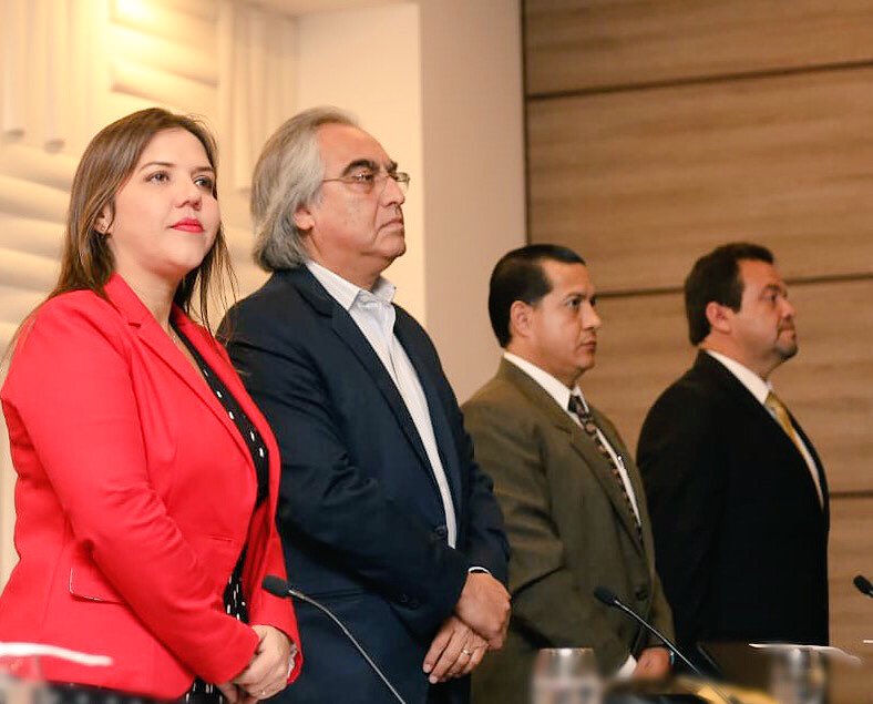 marialevicuna's tweet photo. Hoy en la inauguración del Foro de EPS en Enfoque Territorial recalqué mi compromiso con los microempresarios quienes apuestan por el Buen Vivir Rural. 
Desde la @Vice_Ec ¡Total respaldo a quienes forman parte de la EPS!

#TerritoriosEPS https://t.co/QPgWogZlZG