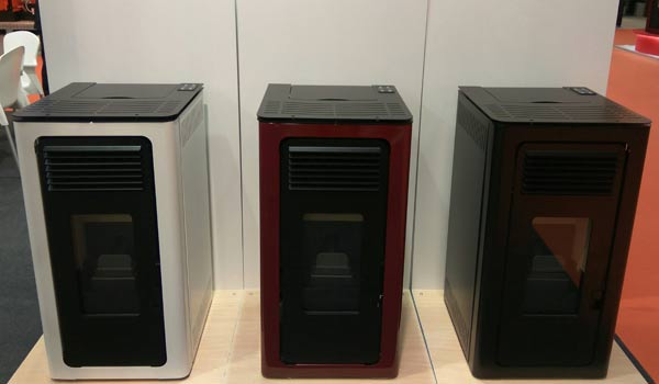 EXPOBIOMASA's tweet image. ¿Qué potencia necesita mi estufa de pellets? Que hay que tener en cuenta a la hora de elegir una estufa de #biomasa. #caloryfrio #eficienciaenergetica #ahorro blog.caloryfrio.com/que-potencia-n…