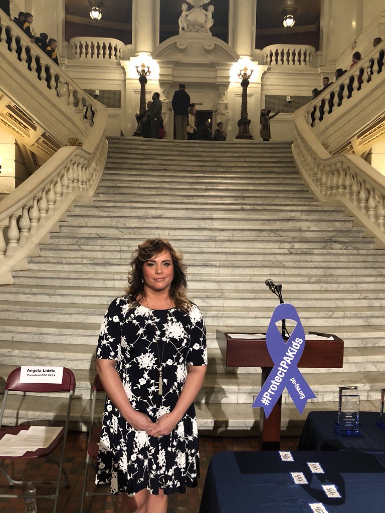 JenSpry's tweet image. Safe Kids Pennsylvania Blue Ribbon Champion Award ❤️
at The PA State Capital 
@SharedHope @freedomforother 
#SafeKids #humantrafficking #PASafeKids #protectpakids #sextrafficking @FridayFax @RUaware14