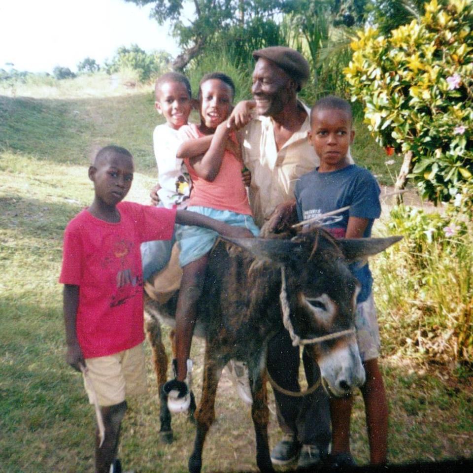 Corey80's tweet photo. @MyJamaicaToday #BeingJamaican https://t.co/4lbyCXf0EY