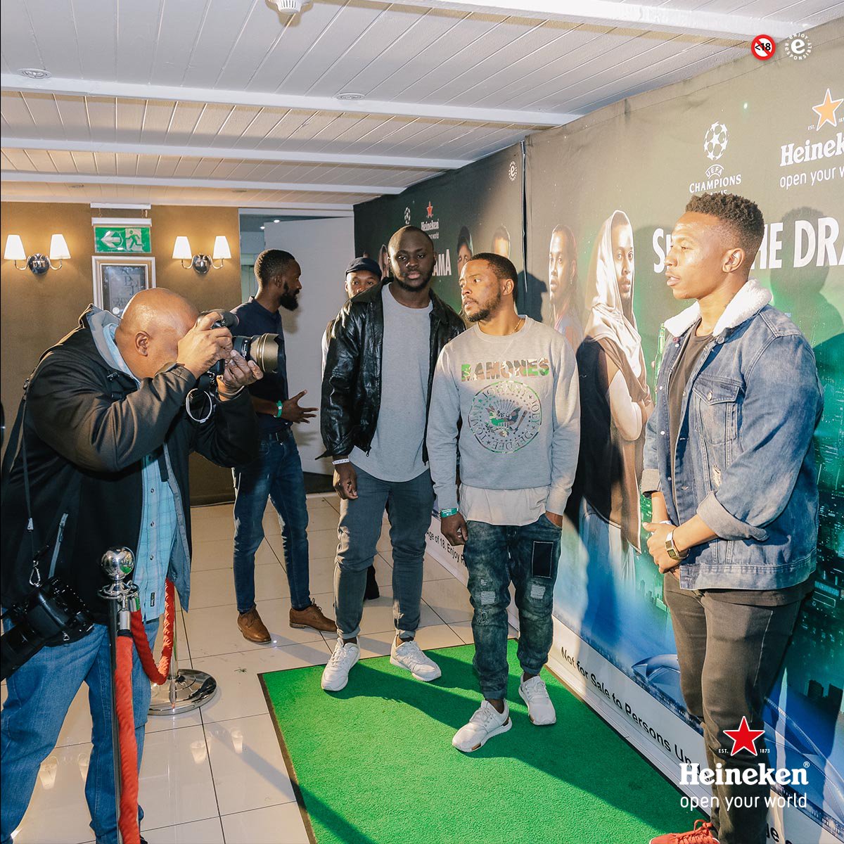 We're watching <a href="/ManCity/">Manchester City</a> vs. <a href="/LFC/">Liverpool FC</a> live from our Heineken Viewing Experience in Johannesburg. Stay tuned for updates from the pitch and our House of Drama! #ShareTheDrama