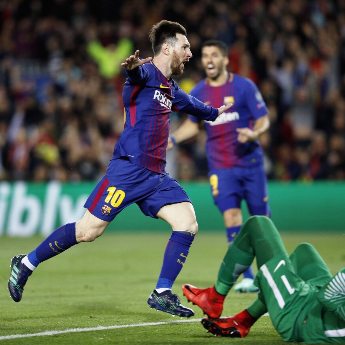 💪 Deservedly ahead at the break! 🔵🔴
#BarçaRoma