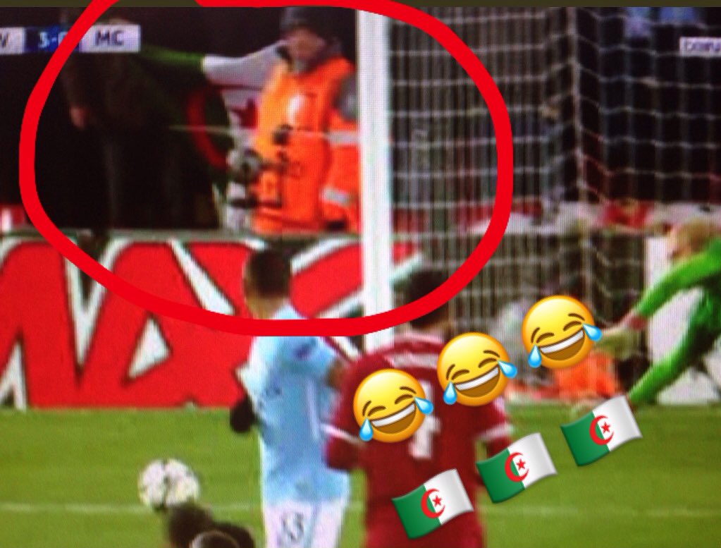 TANG_Foot's tweet photo. RT si toi aussi tu l'as encore vu le drapeau de l'Algérie à Anfield ! 🇩🇿😂 #LIVMCI https://t.co/4AD218qvzM