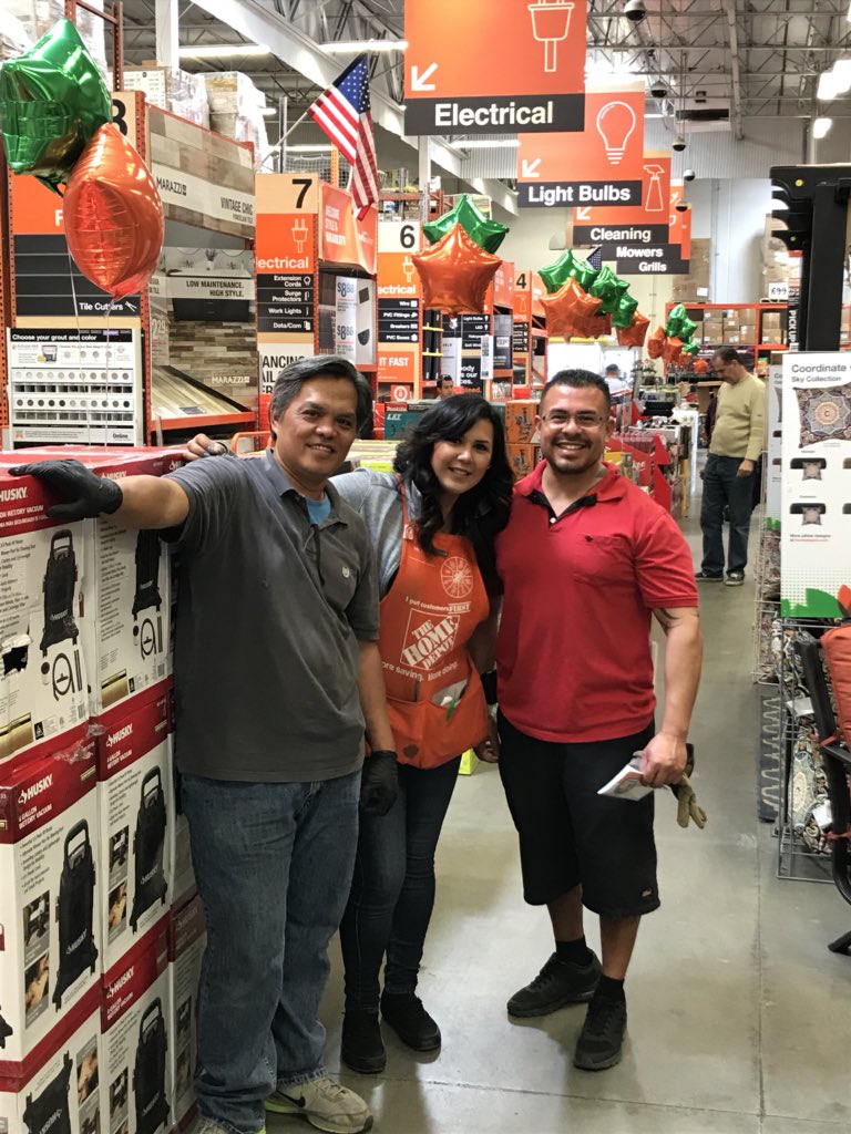 #TIME I’ve never seen an #AdSet done so quickly and efficient! #ThankYou Jose and Rodney for knocking this out! Looks amazing! #LetsDoThis #SpringBlackFriday #HD6661 #D174