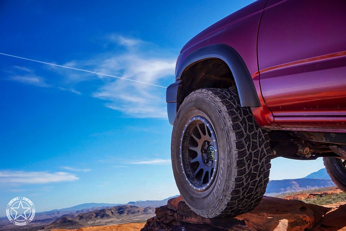 #WheelWednesday with a View courtesy of @4daze_runner!
Wheel - DW10
@DynamicWheel
#dwgoffroad #toyota #4runner #toyota4runner #coopertires #coopertire #4runnertrdpro #4runnermafia #4runnernation #4runnersdaily #offroad #offroading #offroadnation #offroadwheels #offroaddynasty