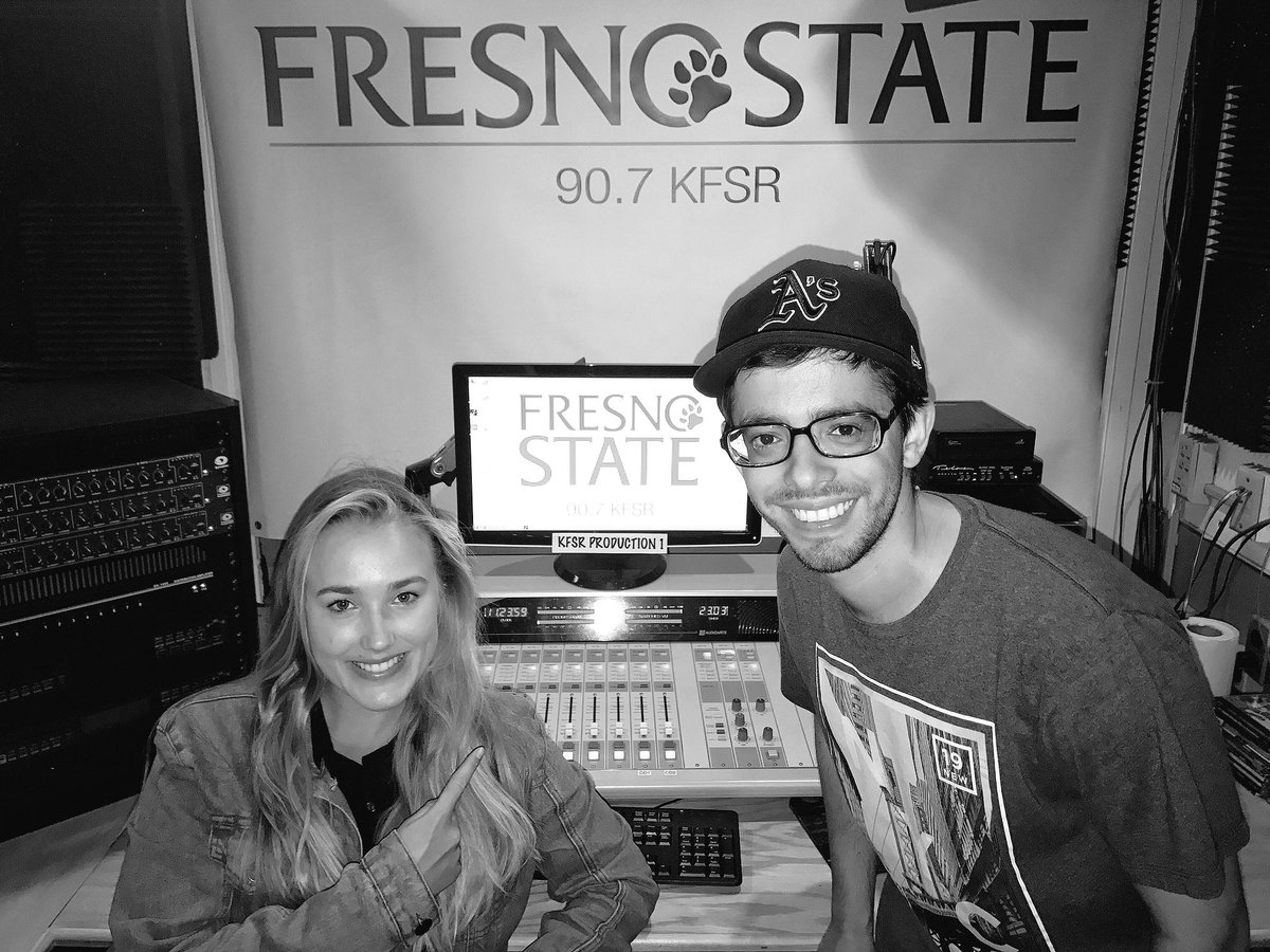 KristinSimons1's tweet photo. Behind the scenes fun with my KFSR buddy @Nickeskie! KFSR 90.7 EVERYONE!!! We play the music you won't hear anywhere else, KFSR are the only jazz radio in Fresno and your exclusive home of the blues! @907KFSR #KFSR #MCJDepartment #PRDogs #fresnoState https://t.co/6vqWgU3jSJ