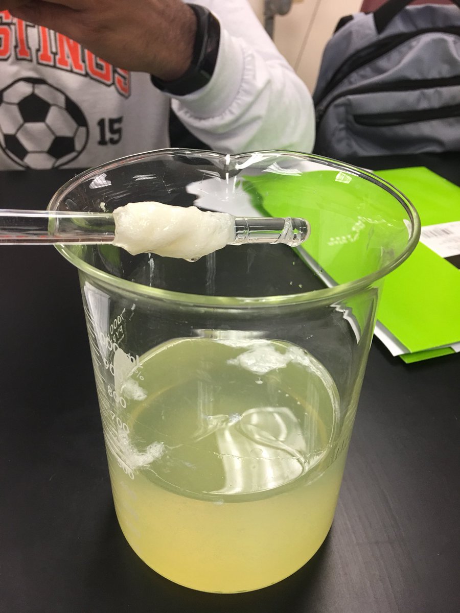 a_duncan10's tweet photo. #2018CummingsWeek12 @UNKBiol106AC here’s a photo of the DNA from an onion! We learned what causes it to precipitate from solution! https://t.co/k1MNRMl1iu