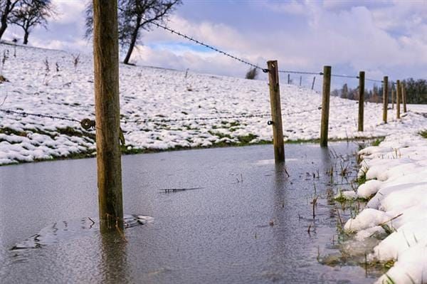 With the snow starting to melt, water seems to be coming from all directions.  Check out these helpful tips on what you can do around your home to prevent any water damage to your property.  buff.ly/2uNwPZU