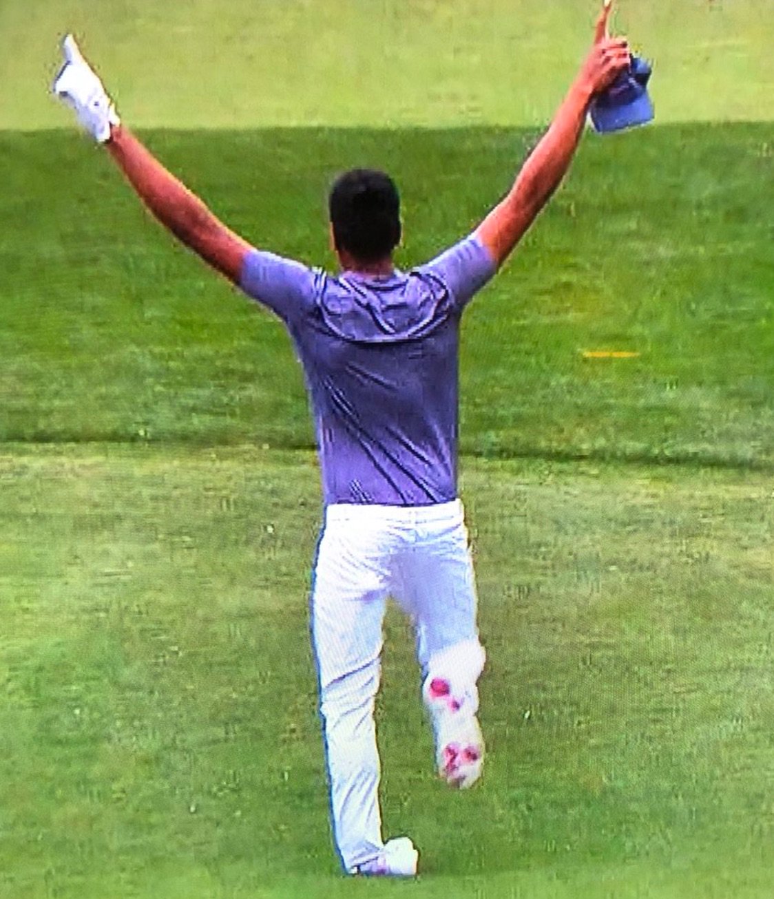 Golfer Tony Finau wrecks his ankle celebrating a hole in one
