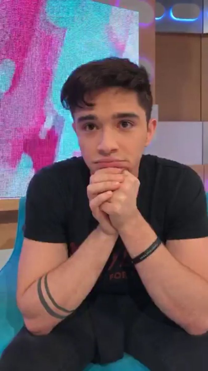 rosiokns's tweet photo. @JulianSerrano01  https://t.co/4Qk4lE7IZG