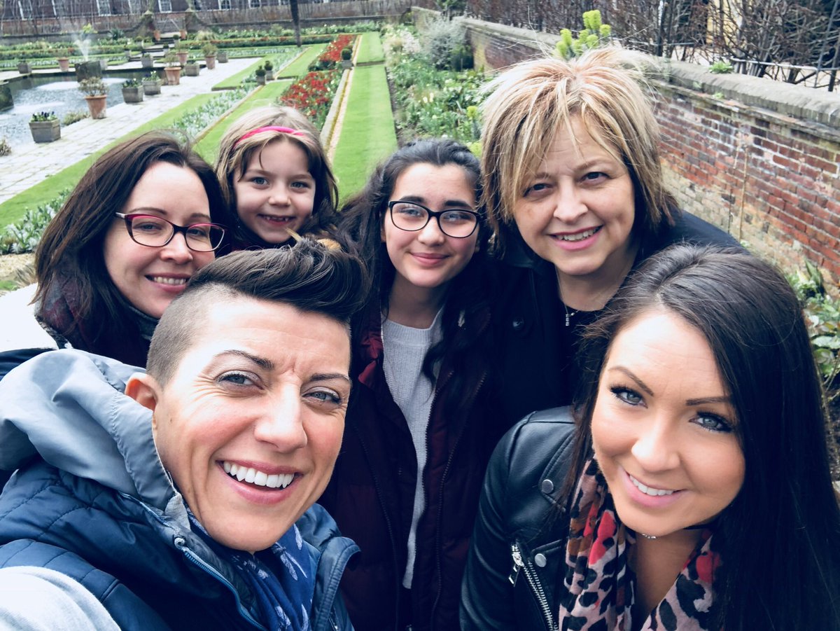 littlemisswoww's tweet image. Love this... 💜#mummyandruby #dayinlondon @dee_ruan @Miss_Kimsey #helen #layla